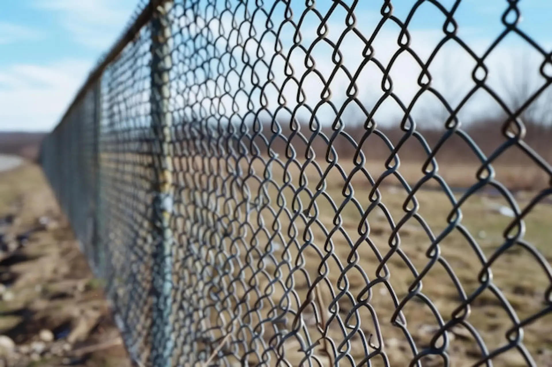 Chain link fencing - Options forSecurity Fencing 
